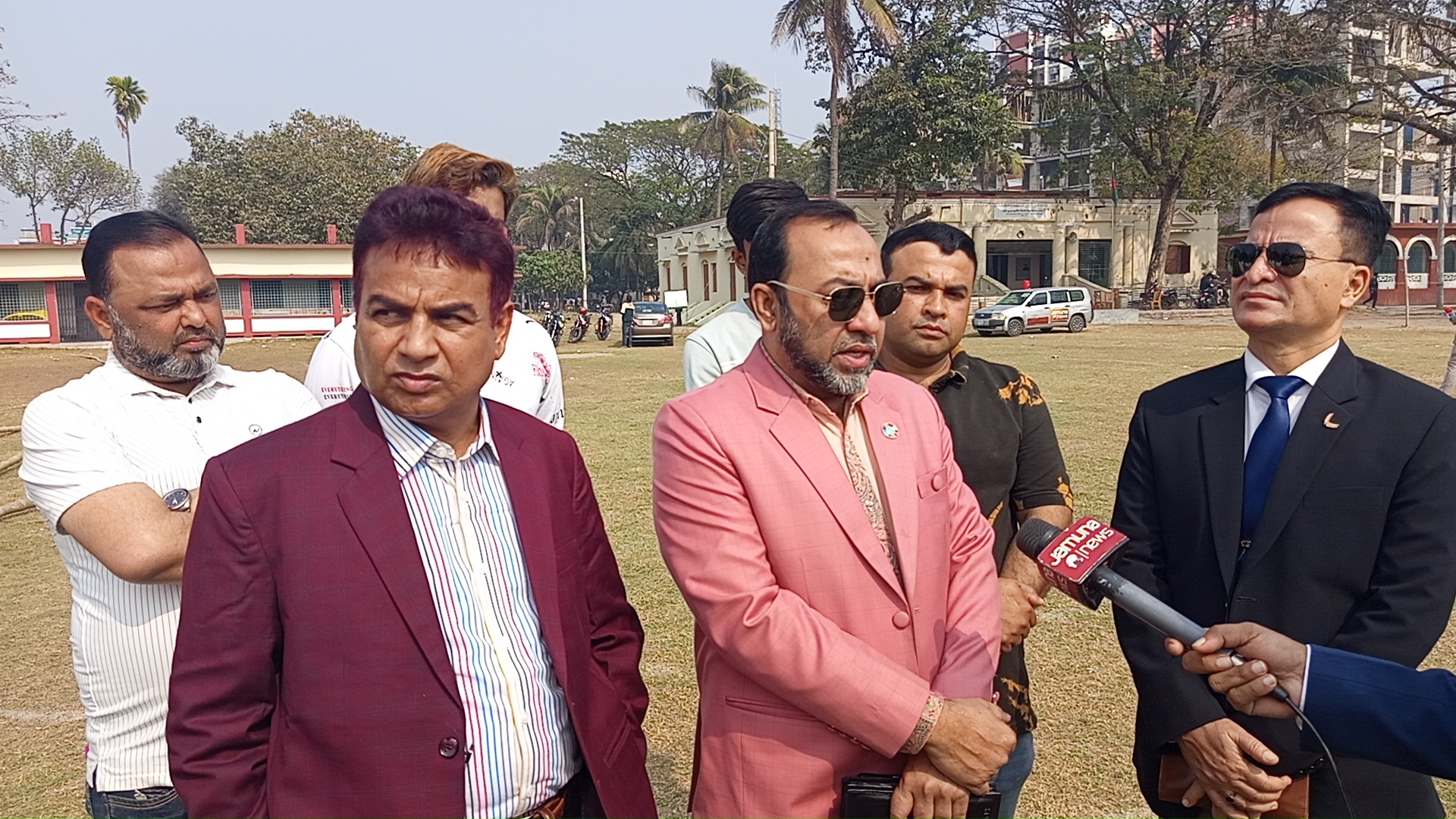 আসন্ন নির্বাচন উপলক্ষে দীর্ঘ ২২ বছর পর বিএনপির চেয়ারম্যান তারেক রহমানের রাজশাহীতে আগমনকে কেন্দ্র করে স্থানীয় নেতাকর্মীদের মাঝে ব্যাপক উদ্দীপনা দেখা দিয়েছে